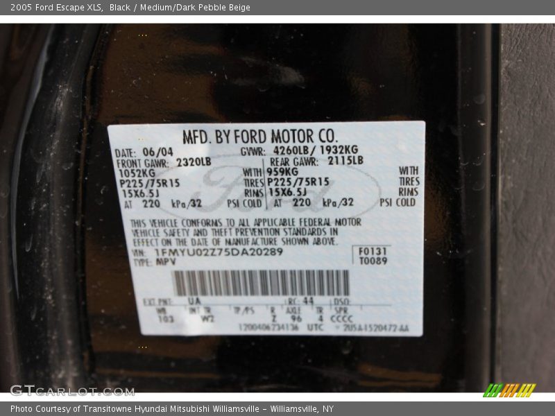 Black / Medium/Dark Pebble Beige 2005 Ford Escape XLS