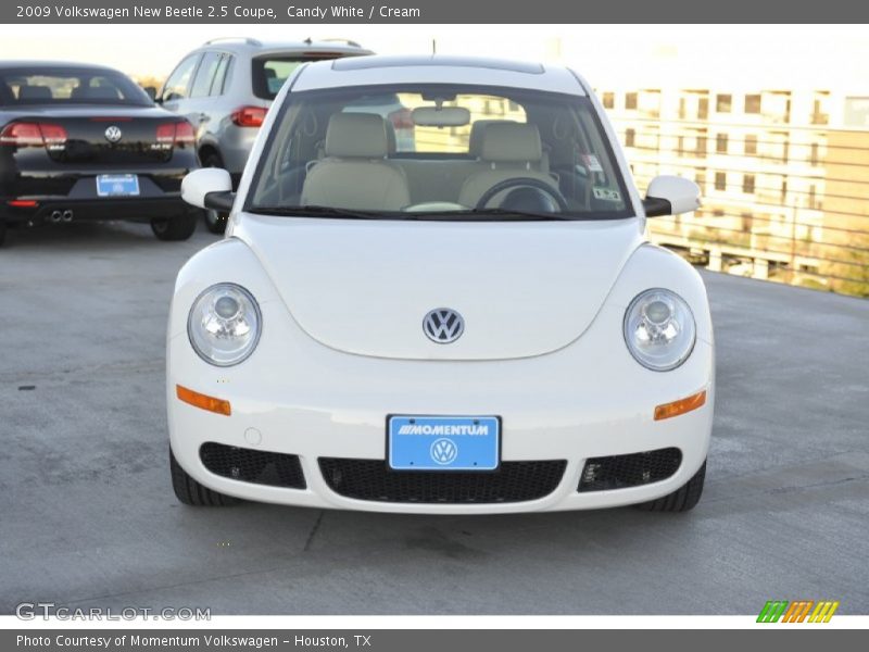 Candy White / Cream 2009 Volkswagen New Beetle 2.5 Coupe