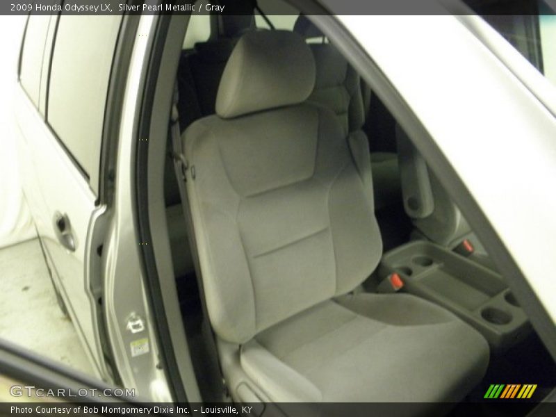 Silver Pearl Metallic / Gray 2009 Honda Odyssey LX