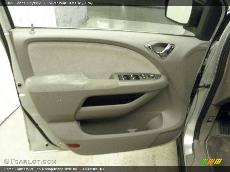 Silver Pearl Metallic / Gray 2009 Honda Odyssey LX