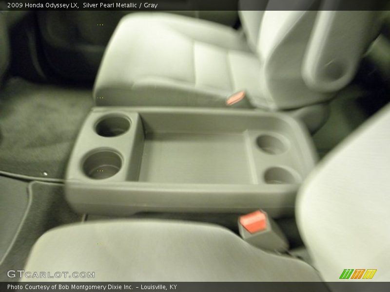 Silver Pearl Metallic / Gray 2009 Honda Odyssey LX