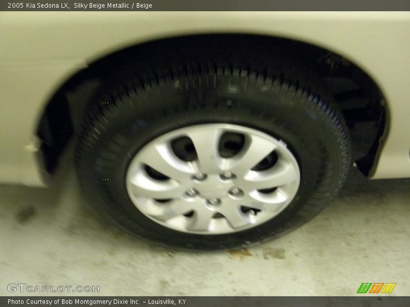 Silky Beige Metallic / Beige 2005 Kia Sedona LX