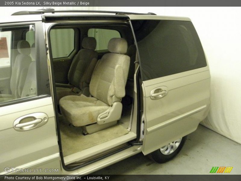 Silky Beige Metallic / Beige 2005 Kia Sedona LX