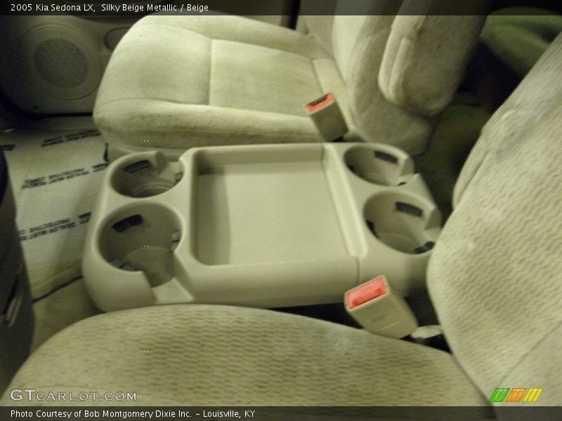 Silky Beige Metallic / Beige 2005 Kia Sedona LX