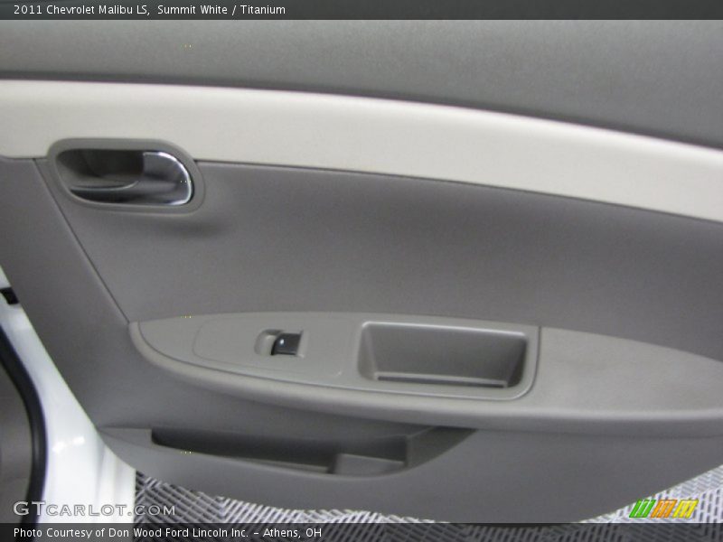 Summit White / Titanium 2011 Chevrolet Malibu LS