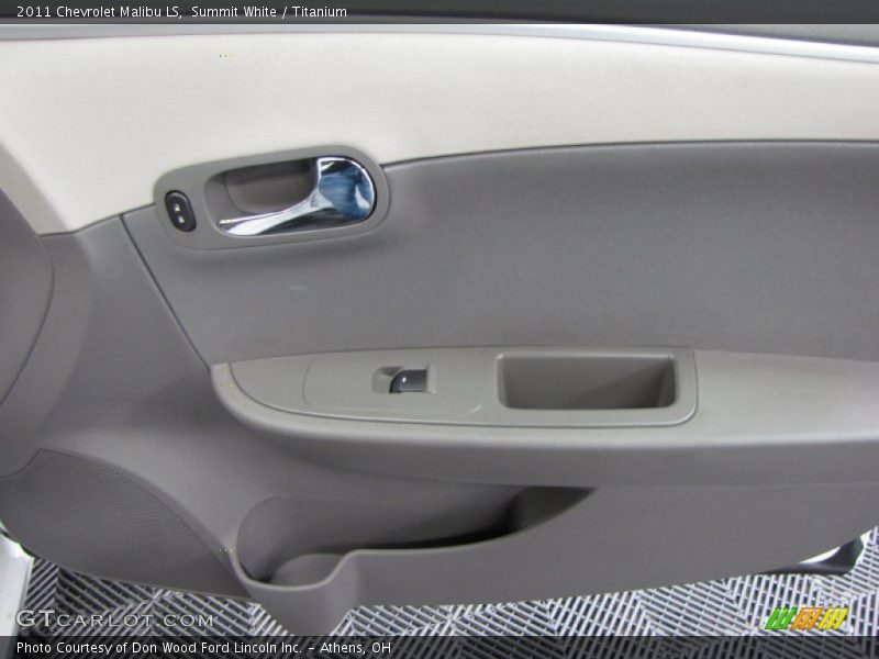 Summit White / Titanium 2011 Chevrolet Malibu LS