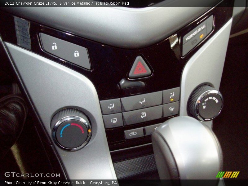 Silver Ice Metallic / Jet Black/Sport Red 2012 Chevrolet Cruze LT/RS