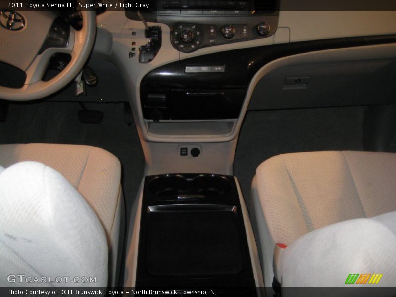 Super White / Light Gray 2011 Toyota Sienna LE