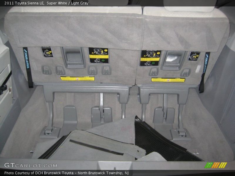 Super White / Light Gray 2011 Toyota Sienna LE