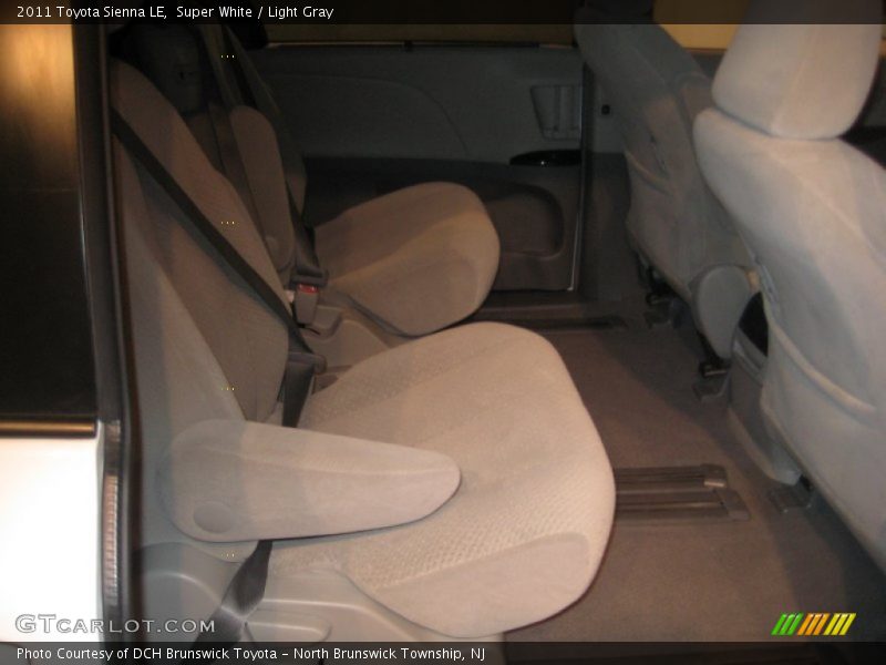 Super White / Light Gray 2011 Toyota Sienna LE