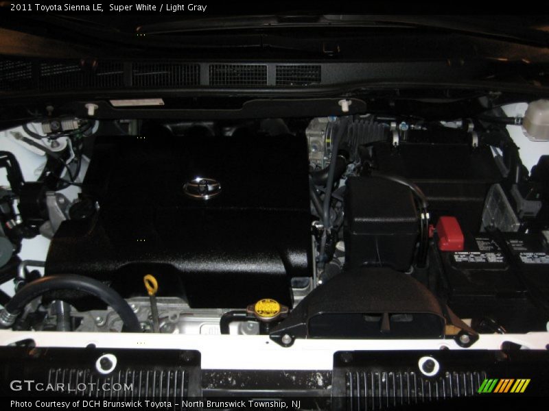 Super White / Light Gray 2011 Toyota Sienna LE
