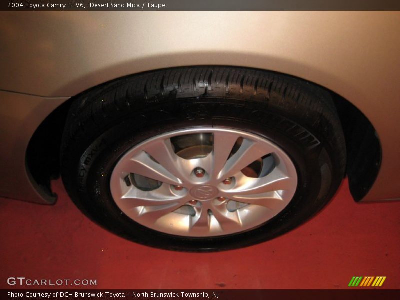 Desert Sand Mica / Taupe 2004 Toyota Camry LE V6