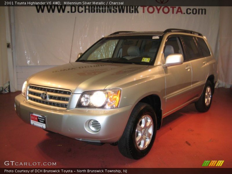 Millennium Silver Metallic / Charcoal 2001 Toyota Highlander V6 4WD