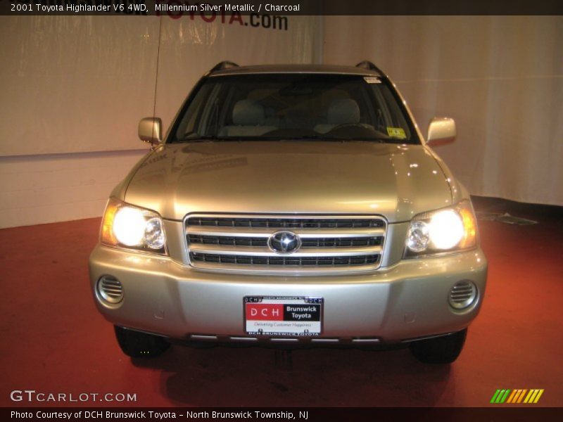 Millennium Silver Metallic / Charcoal 2001 Toyota Highlander V6 4WD
