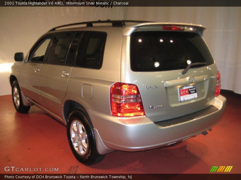 Millennium Silver Metallic / Charcoal 2001 Toyota Highlander V6 4WD