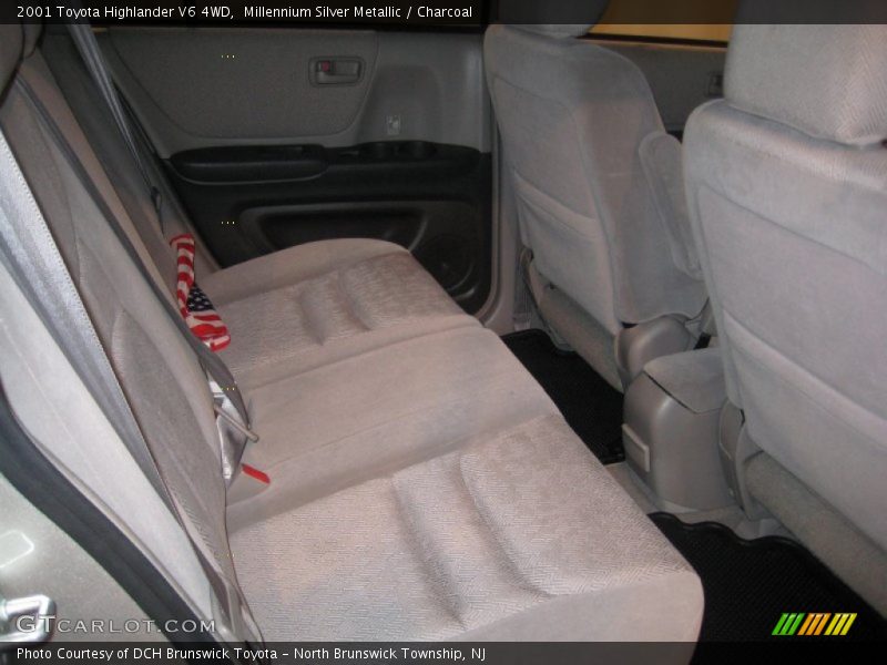 Millennium Silver Metallic / Charcoal 2001 Toyota Highlander V6 4WD