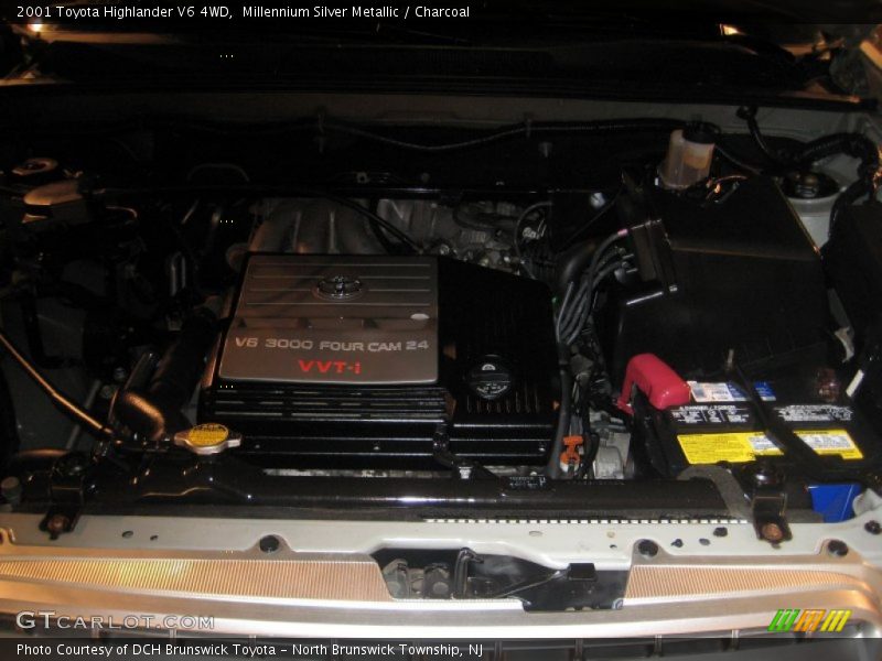 Millennium Silver Metallic / Charcoal 2001 Toyota Highlander V6 4WD