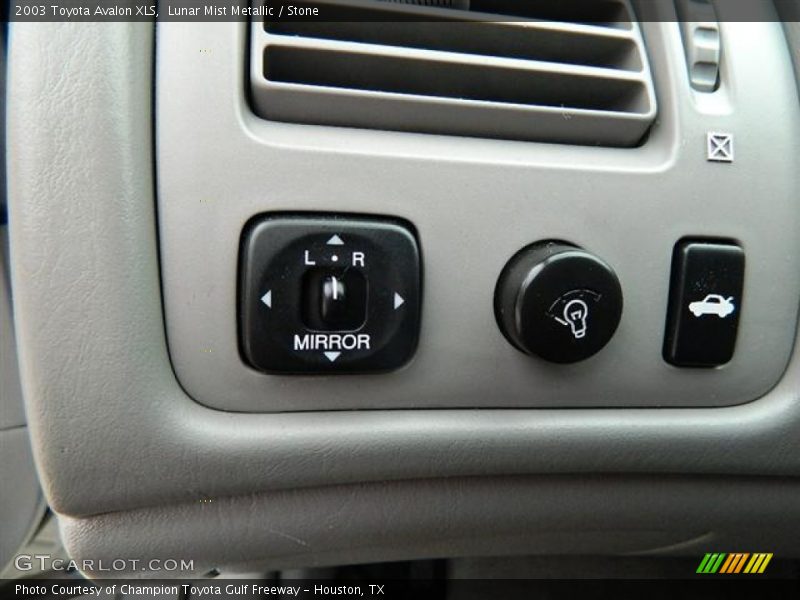 Lunar Mist Metallic / Stone 2003 Toyota Avalon XLS