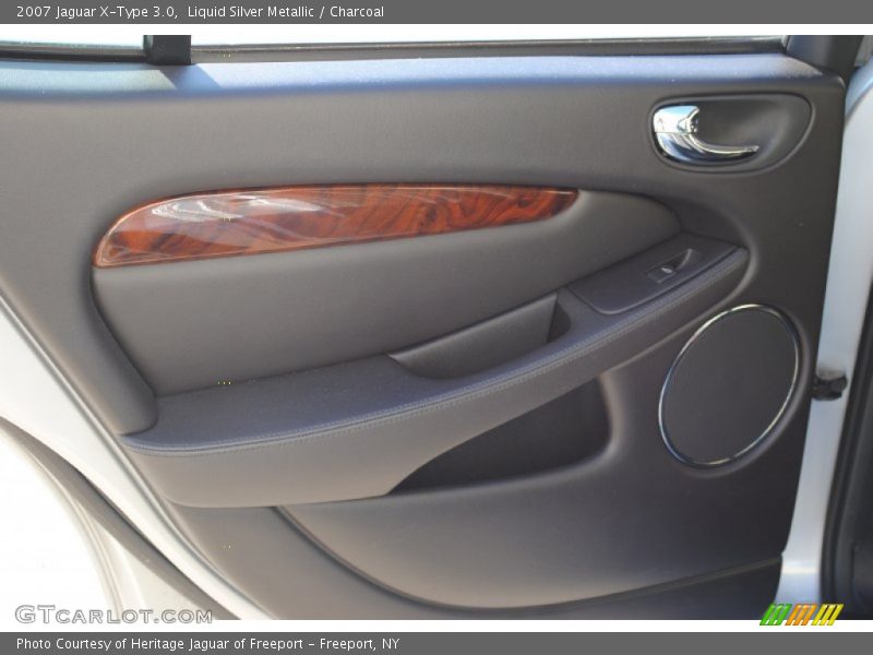 Liquid Silver Metallic / Charcoal 2007 Jaguar X-Type 3.0