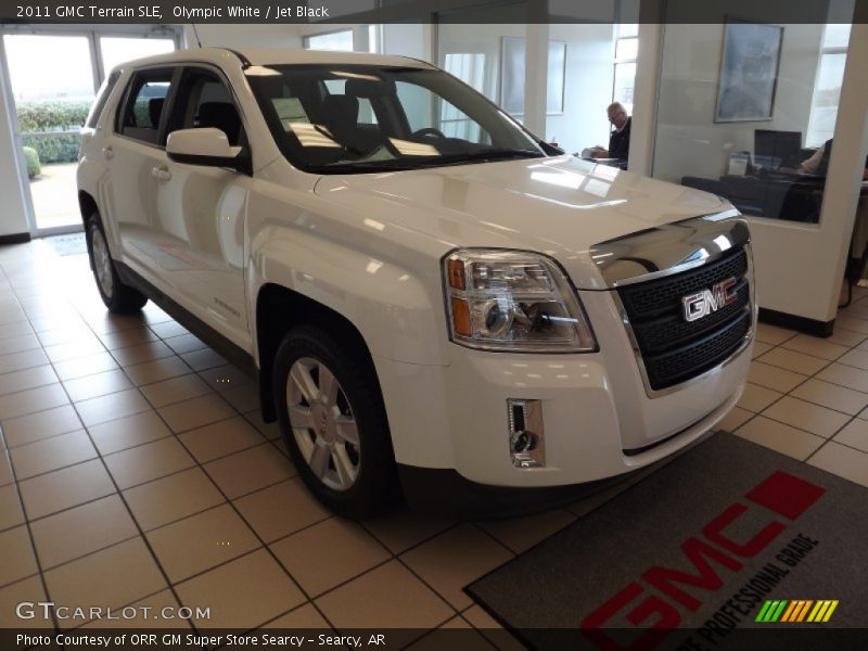 Olympic White / Jet Black 2011 GMC Terrain SLE