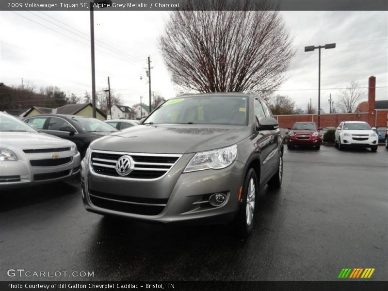 Alpine Grey Metallic / Charcoal 2009 Volkswagen Tiguan SE