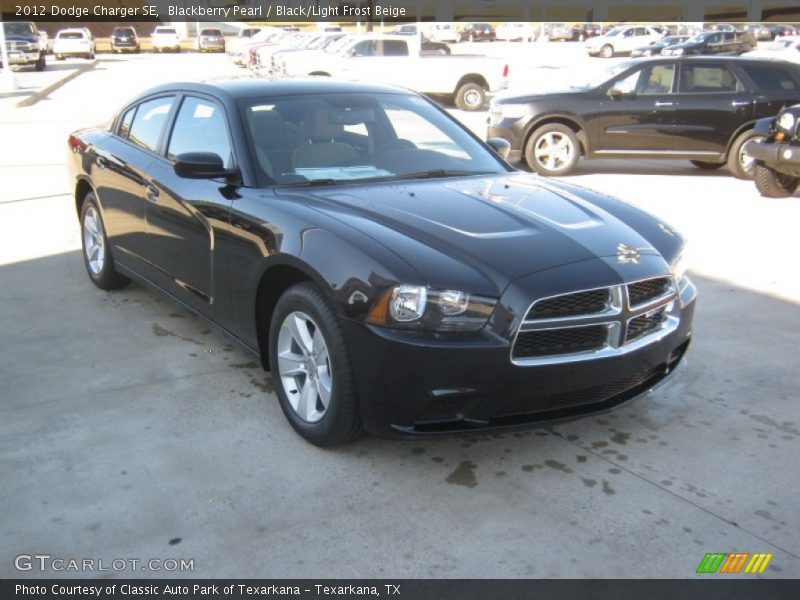 Blackberry Pearl / Black/Light Frost Beige 2012 Dodge Charger SE