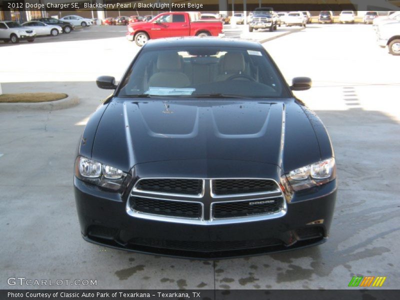 Blackberry Pearl / Black/Light Frost Beige 2012 Dodge Charger SE