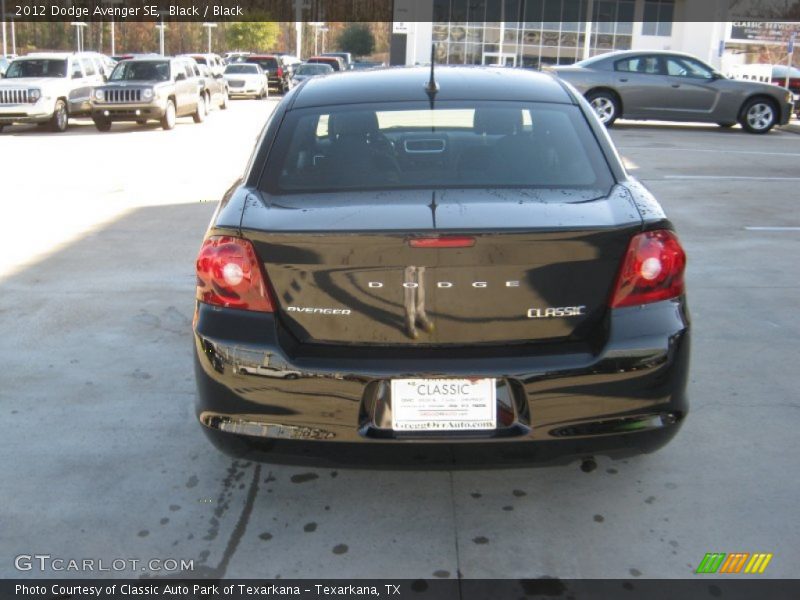 Black / Black 2012 Dodge Avenger SE