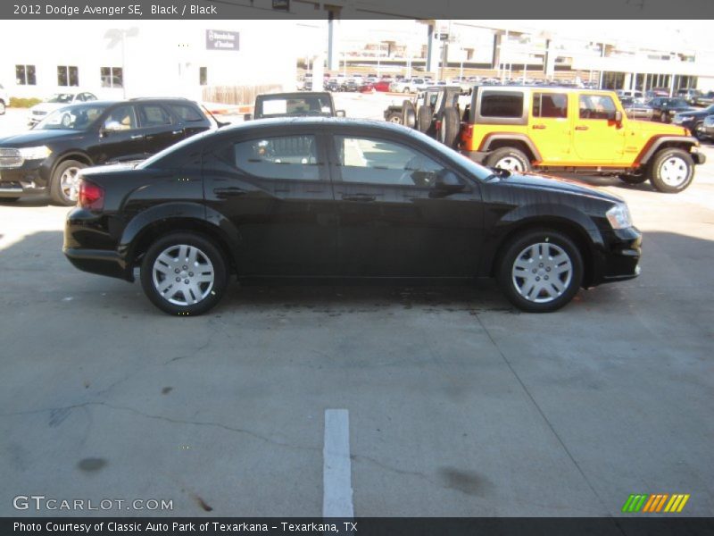 Black / Black 2012 Dodge Avenger SE