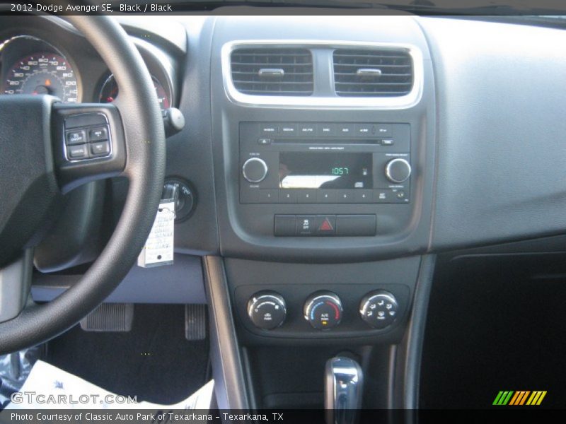 Black / Black 2012 Dodge Avenger SE