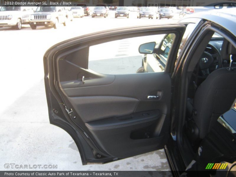 Black / Black 2012 Dodge Avenger SE