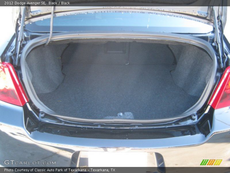Black / Black 2012 Dodge Avenger SE