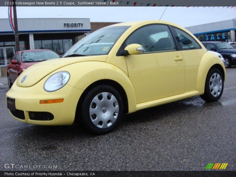 Sunflower Yellow / Black 2010 Volkswagen New Beetle 2.5 Coupe