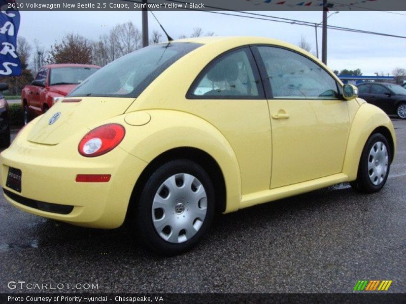Sunflower Yellow / Black 2010 Volkswagen New Beetle 2.5 Coupe
