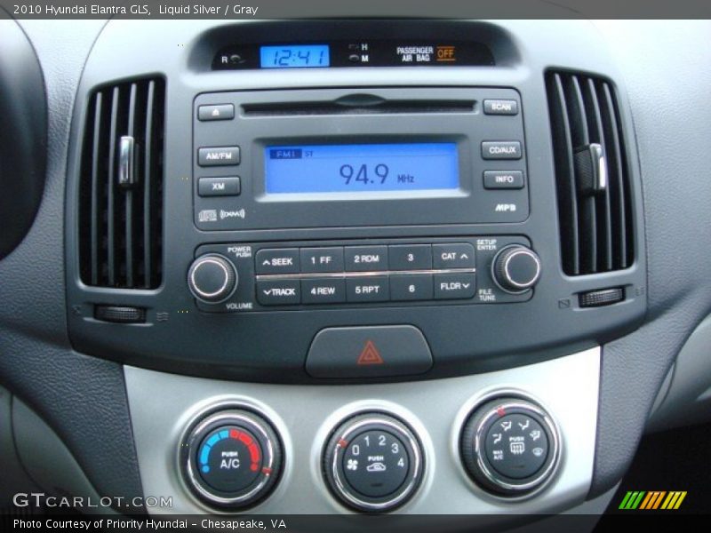 Liquid Silver / Gray 2010 Hyundai Elantra GLS