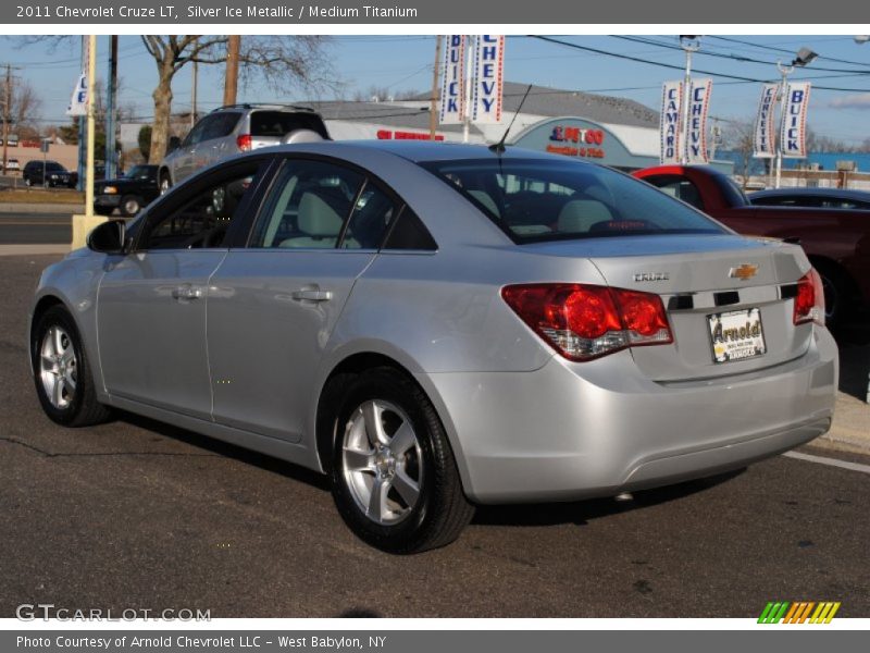 Silver Ice Metallic / Medium Titanium 2011 Chevrolet Cruze LT