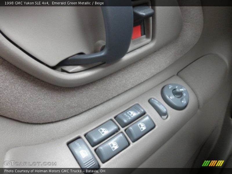 Controls of 1998 Yukon SLE 4x4