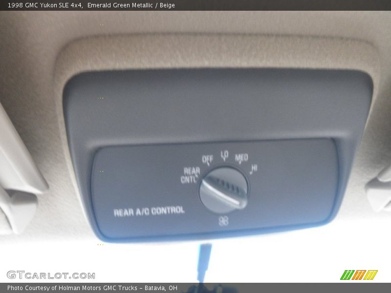 Controls of 1998 Yukon SLE 4x4