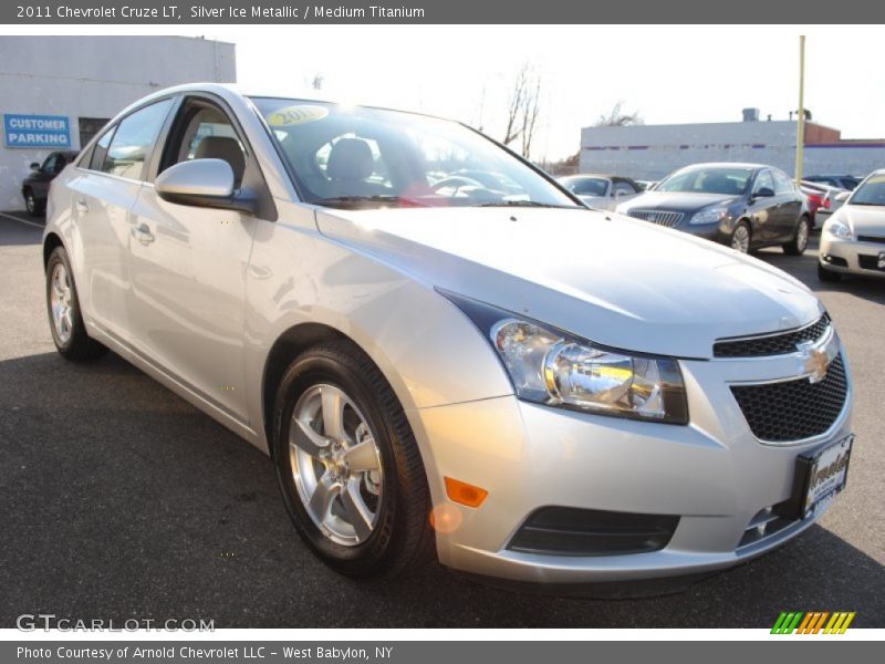 Silver Ice Metallic / Medium Titanium 2011 Chevrolet Cruze LT