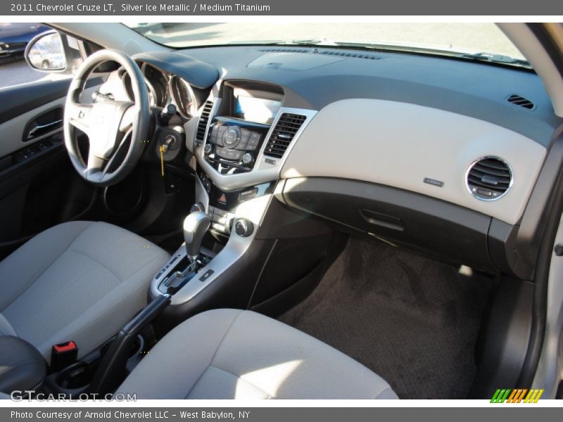 Silver Ice Metallic / Medium Titanium 2011 Chevrolet Cruze LT