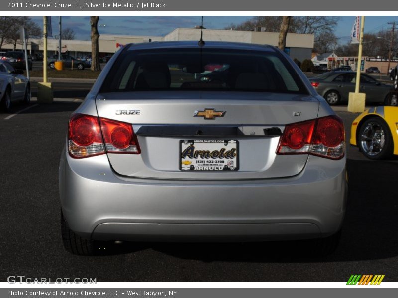 Silver Ice Metallic / Jet Black 2011 Chevrolet Cruze LT