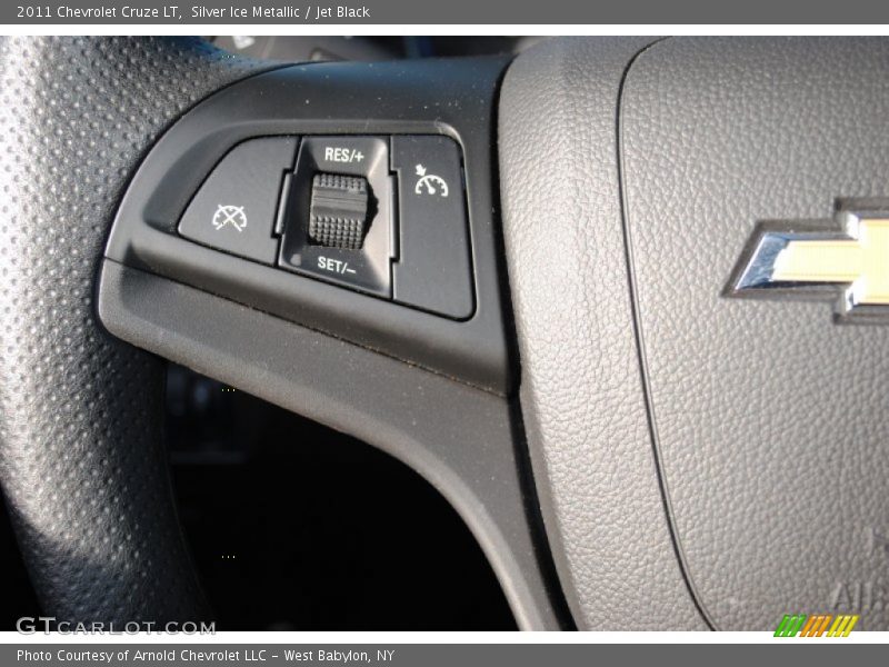 Silver Ice Metallic / Jet Black 2011 Chevrolet Cruze LT