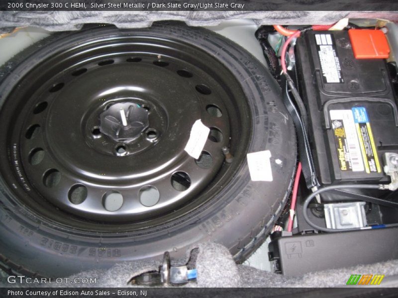 Silver Steel Metallic / Dark Slate Gray/Light Slate Gray 2006 Chrysler 300 C HEMI