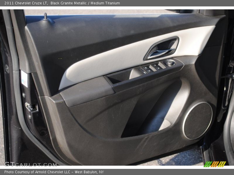 Black Granite Metallic / Medium Titanium 2011 Chevrolet Cruze LT