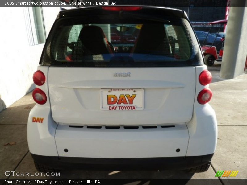 Crystal White / Design Red 2009 Smart fortwo passion coupe