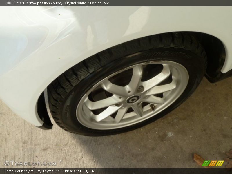 Crystal White / Design Red 2009 Smart fortwo passion coupe