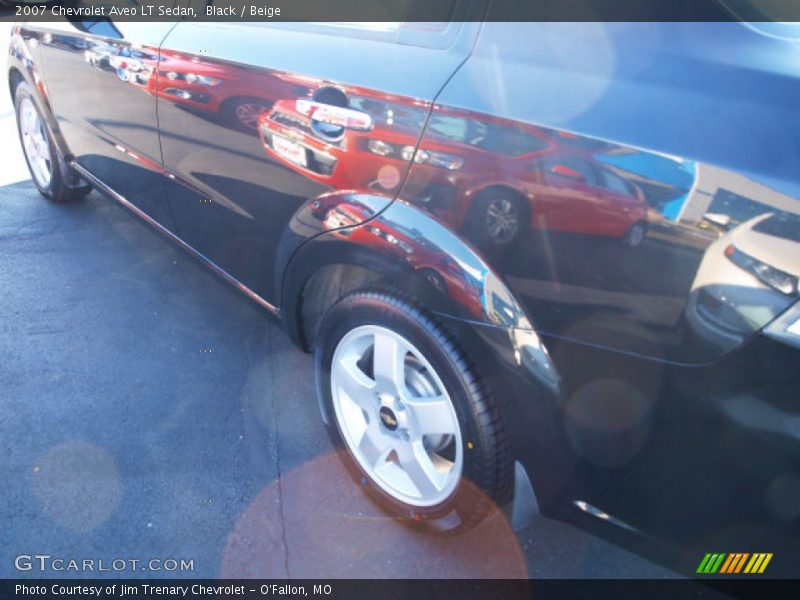 Black / Beige 2007 Chevrolet Aveo LT Sedan