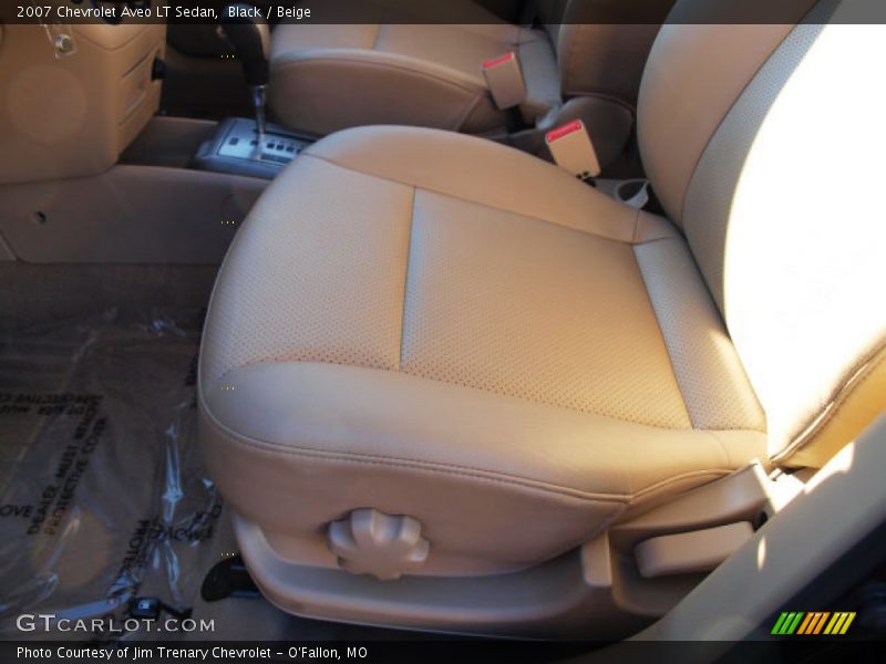 Black / Beige 2007 Chevrolet Aveo LT Sedan