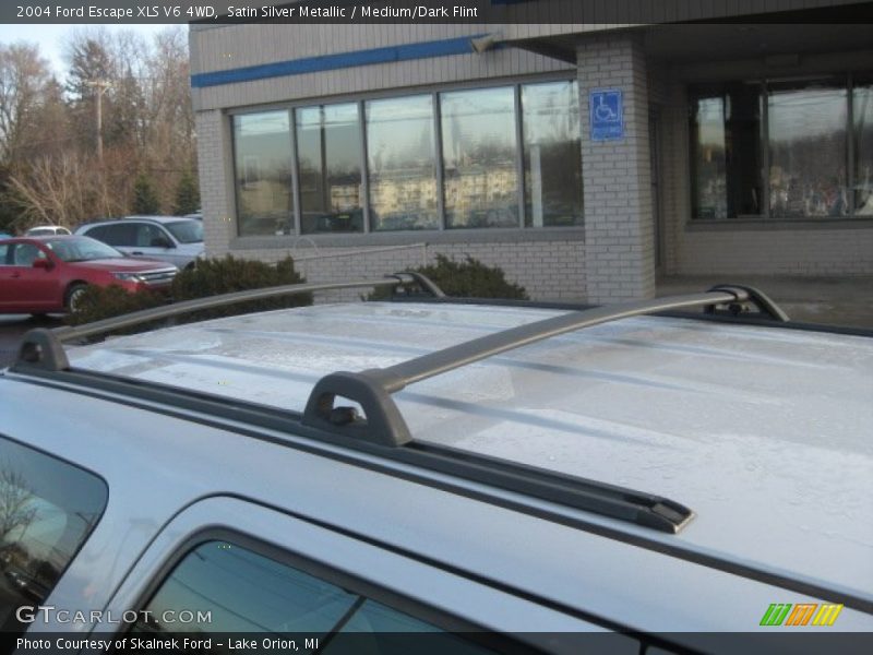 Satin Silver Metallic / Medium/Dark Flint 2004 Ford Escape XLS V6 4WD