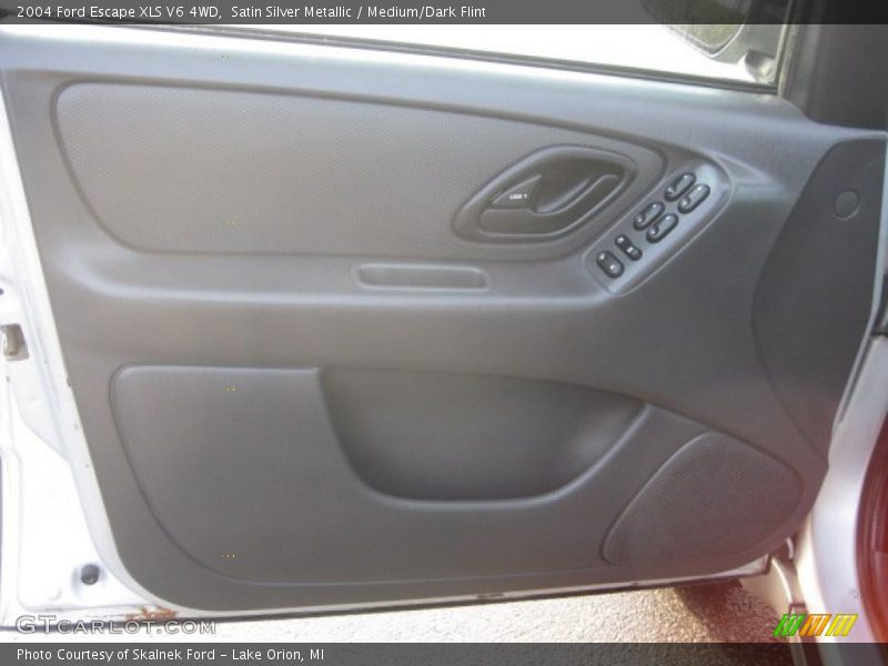 Satin Silver Metallic / Medium/Dark Flint 2004 Ford Escape XLS V6 4WD